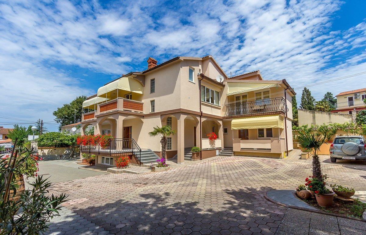 Apartments Nevija ميدولين المظهر الخارجي الصورة