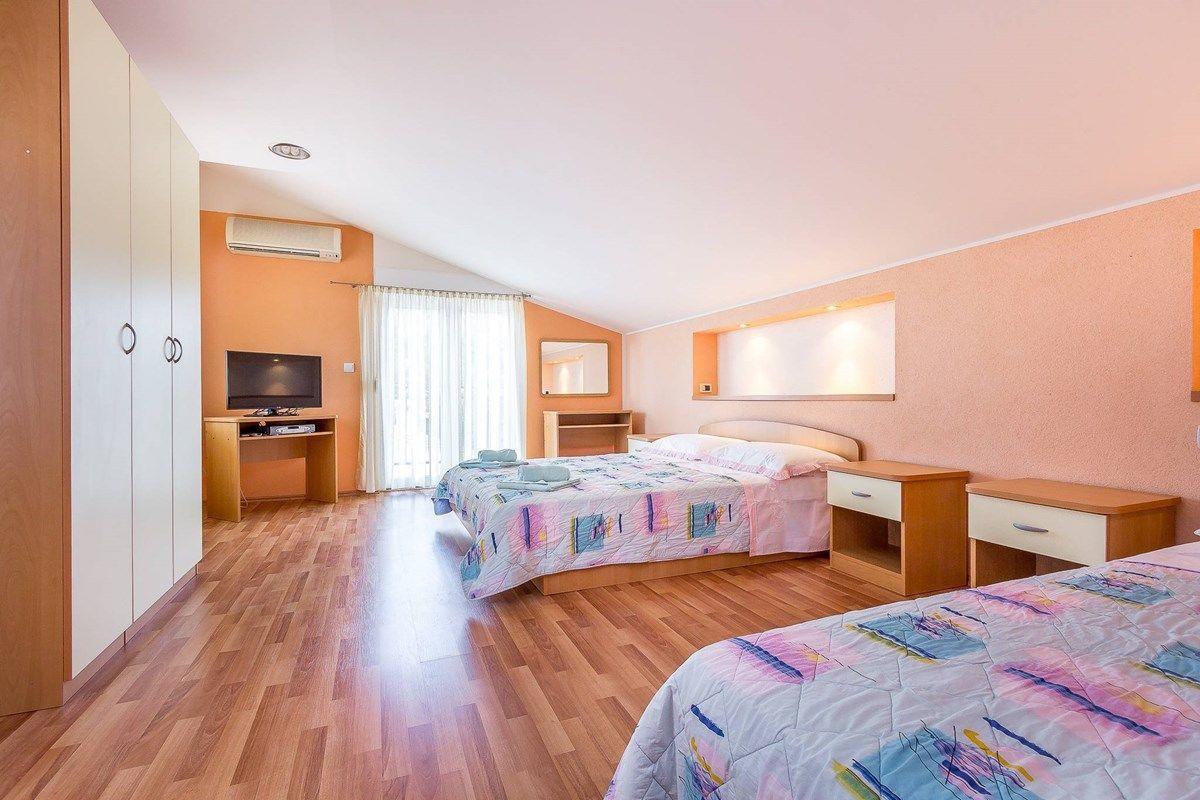 Apartments Nevija ميدولين المظهر الخارجي الصورة